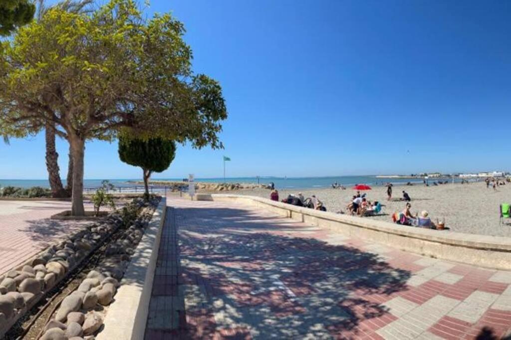Apartamento Playa Levante Санта Пола Экстерьер фото